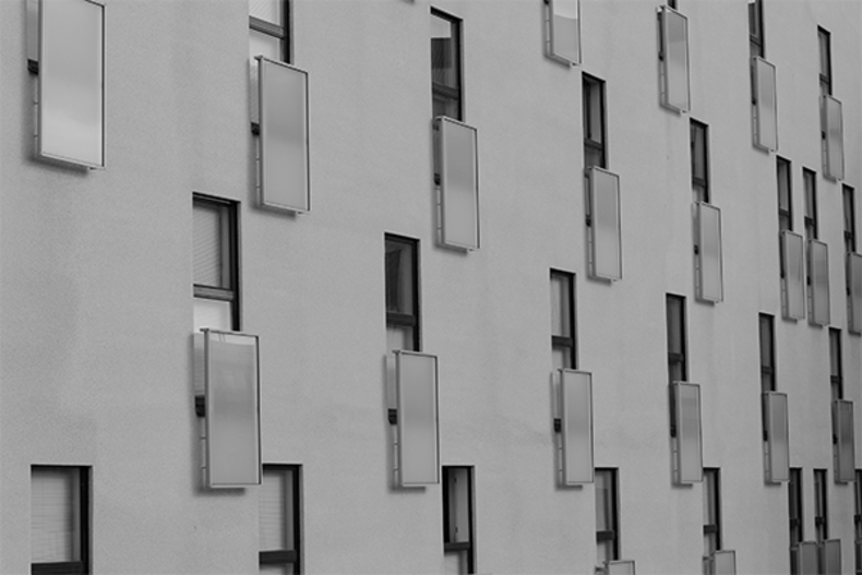 ikkunat rakennuksessa